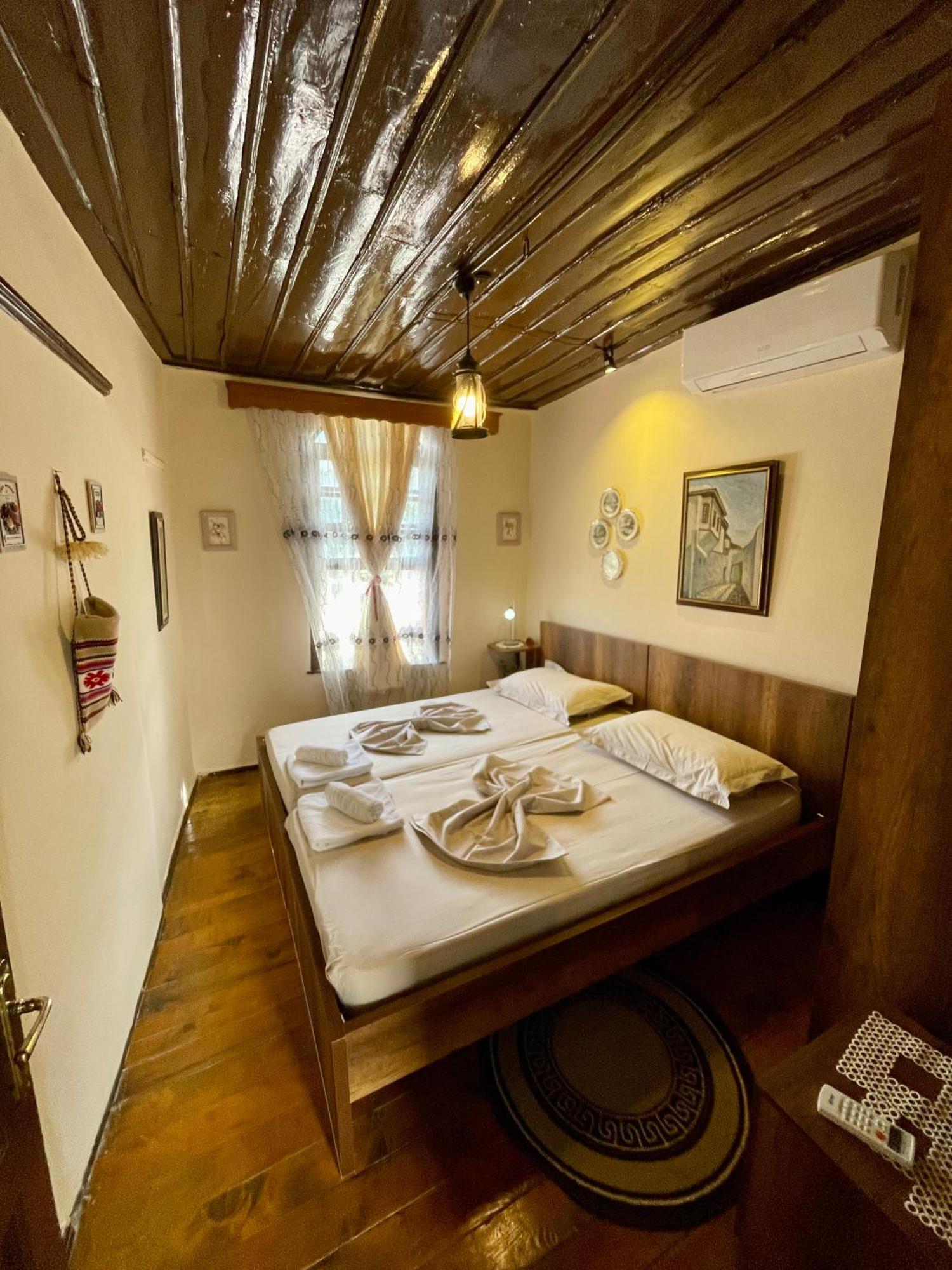 Restaurant & Guest House Semani Berat Exterior photo